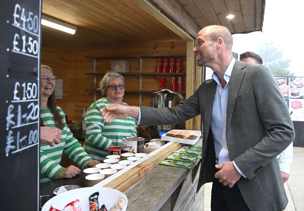 William met the ladies in the tea hut