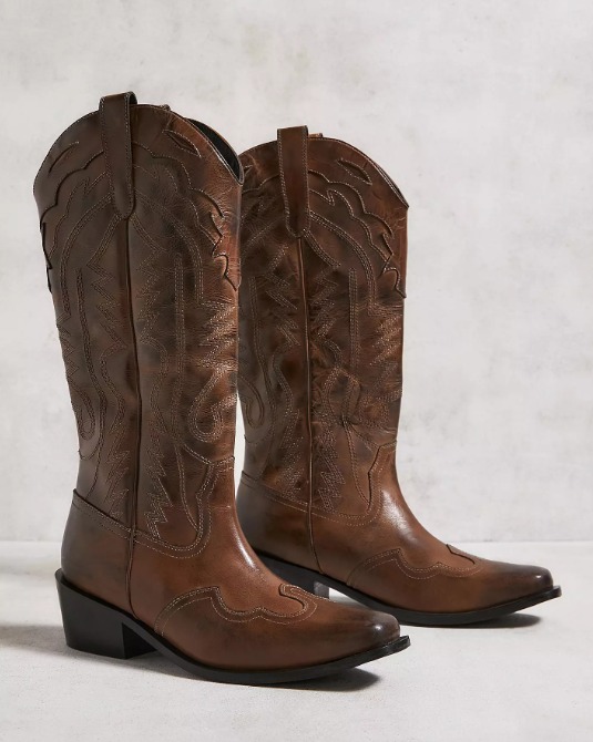 urban outfitters brown cowboy boots 