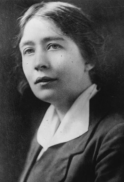 Black and white photo of Sylvia Pankhurst 