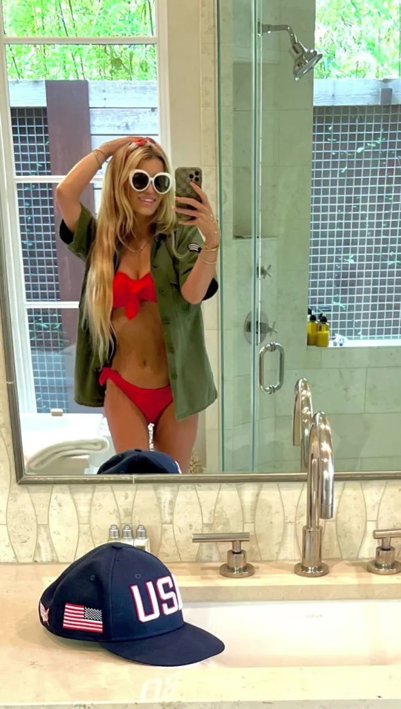 Jessica Simpson July 4