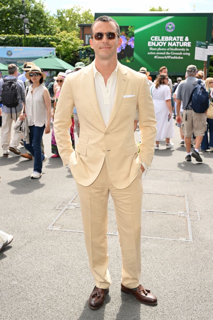 luke thompson in suit at wimbledon