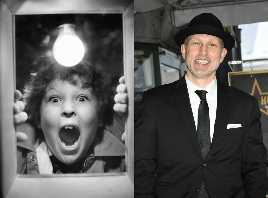 Image partagée de Jeff Cohen dans une photo des Goonies et en tant qu'homme adulte en costume et cravate.