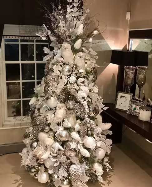 11 Coleen Rooney former house christmas