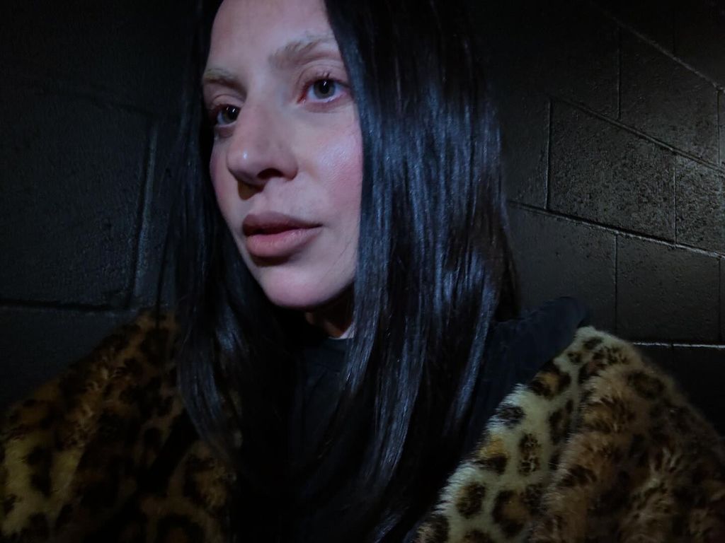 lady gaga with black hair