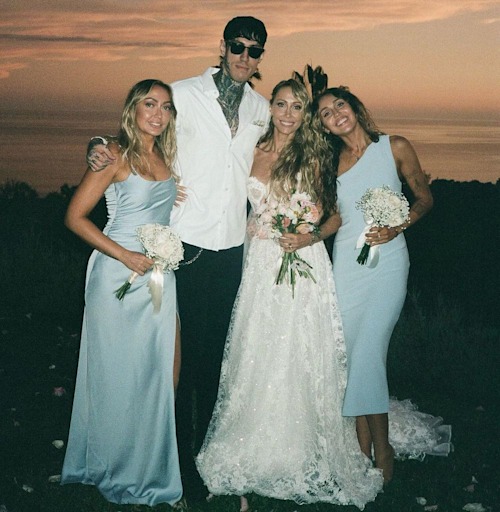 Tish Cyrus' wedding with her children Brandi, Trace, and Miley
