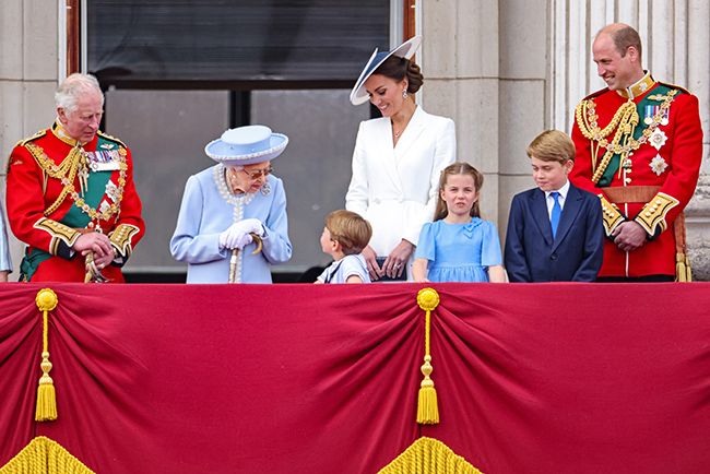 the queen talking prince louis balcony