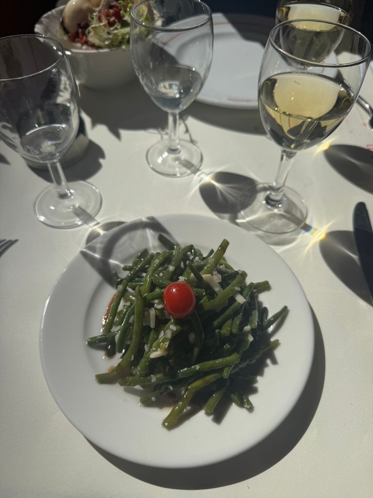 Green beans at Le Stella in Paris