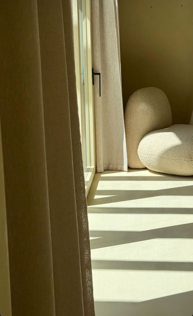 Photo of Hailey Bieber's living room