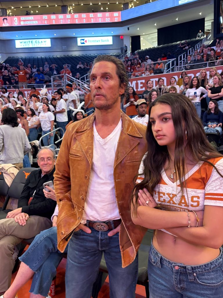 Matthew McConaughey daughter Vida watch basketball game together 