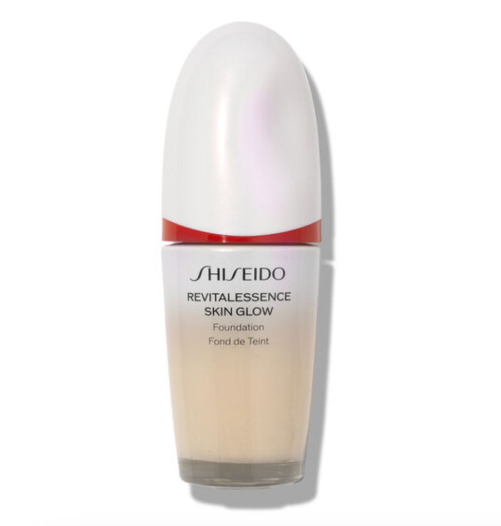 Shiseido Revitalessence Skin Glow Foundation