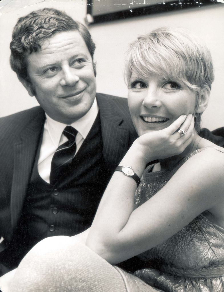 balck and white photo of couple