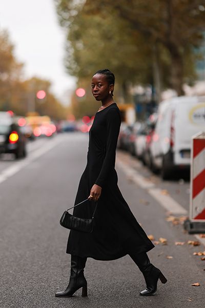 minimalist outfit black dress