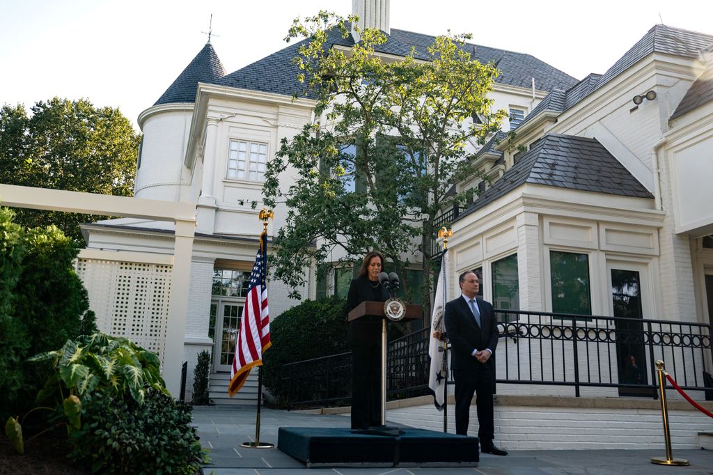 Kamala Harris outside the Vice President's home