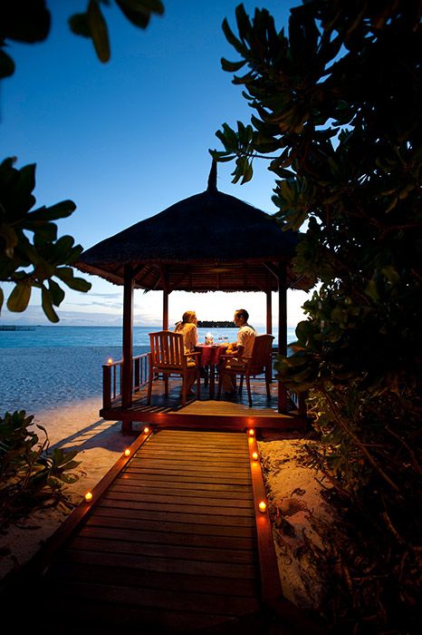 12 Maldives Banyan Tree dining