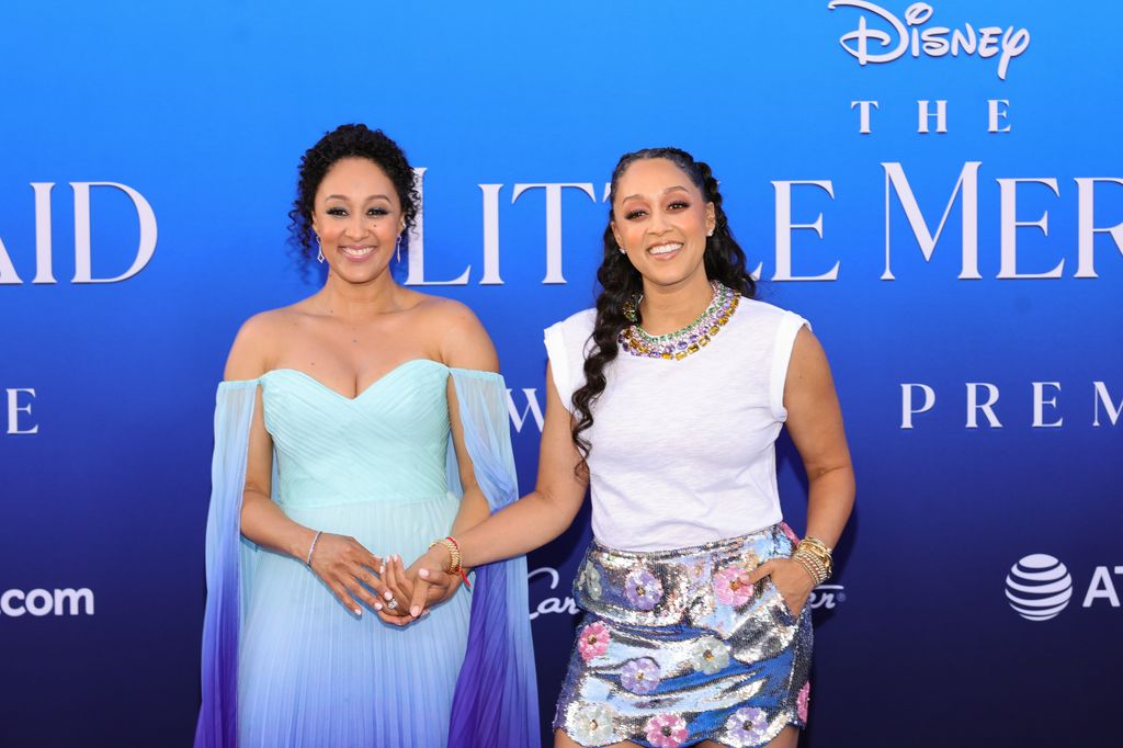 Tia and Tamera Mowry at the world premiere of Disney's "The Little Mermaid"