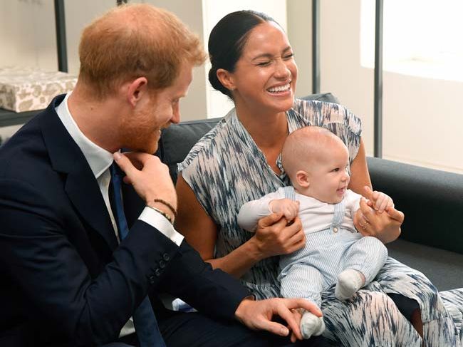 prince harry meghan markle with archie