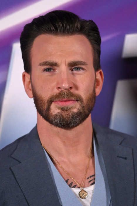 celebrity mens grooming tips beauty products chris evans