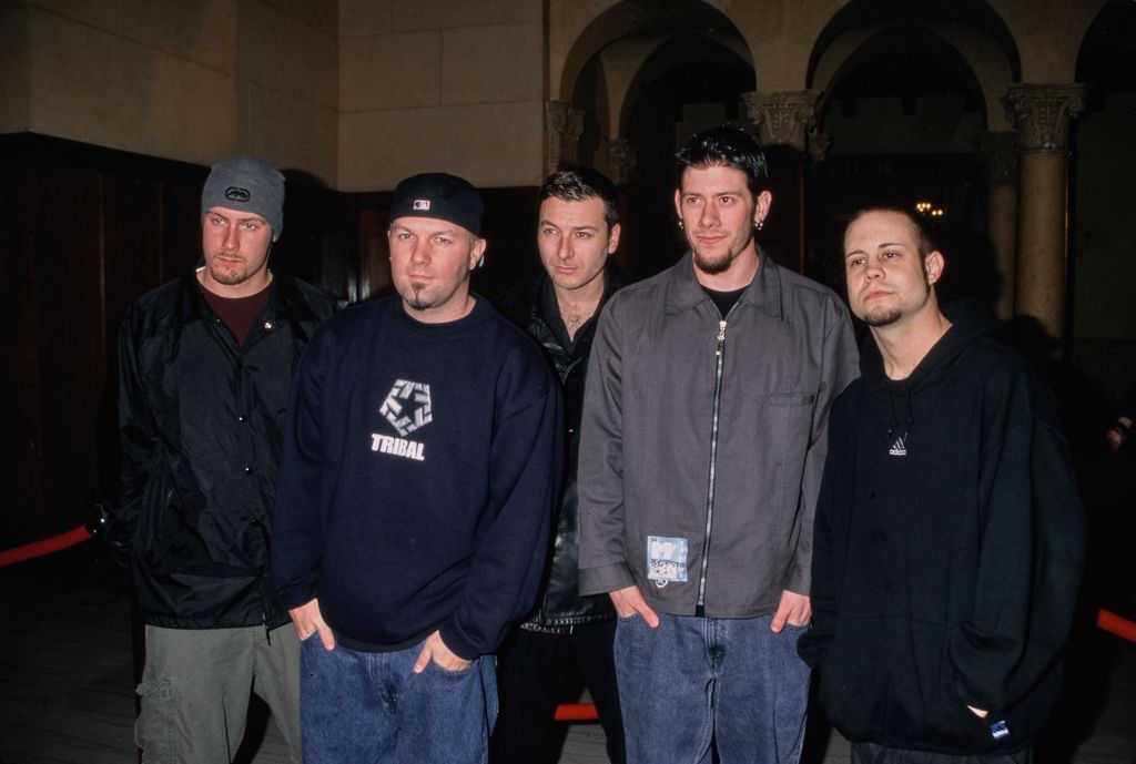 Limp Bizkit in Los Angeles, California in 2000. 