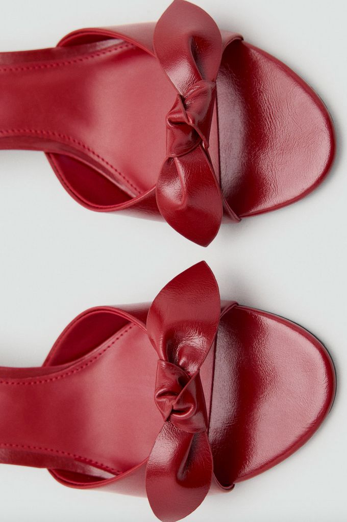 Mango red sandals
