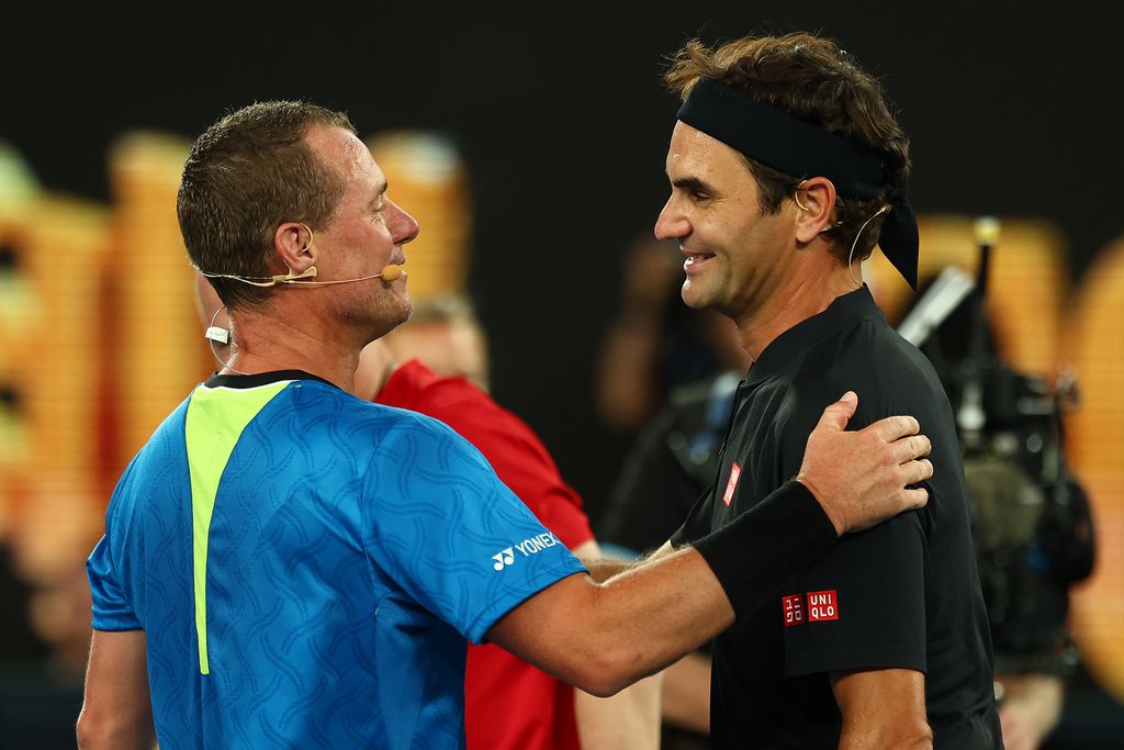 roger federer lleyton hewitt smiling