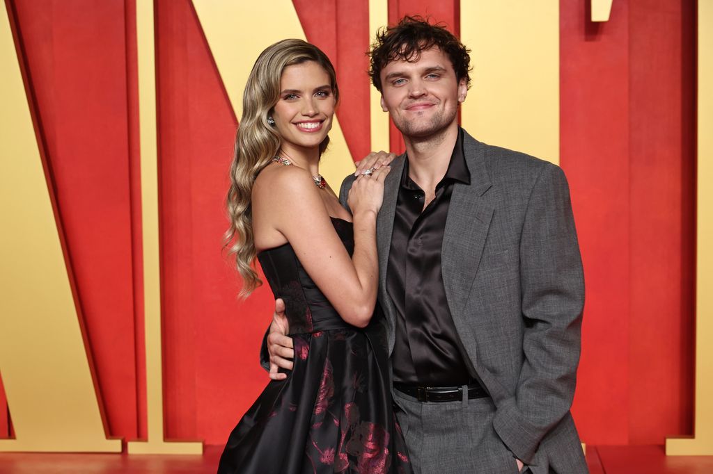 ray nicholson and girlfriend sara sampaio vanity fair oscars party 2024