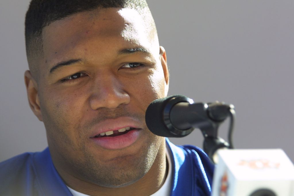 Michael Strahan in 2001 while playing for the New York Giants