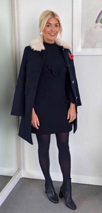 holly willoughby very coat