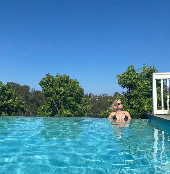jennifer ashton relaxing pool california