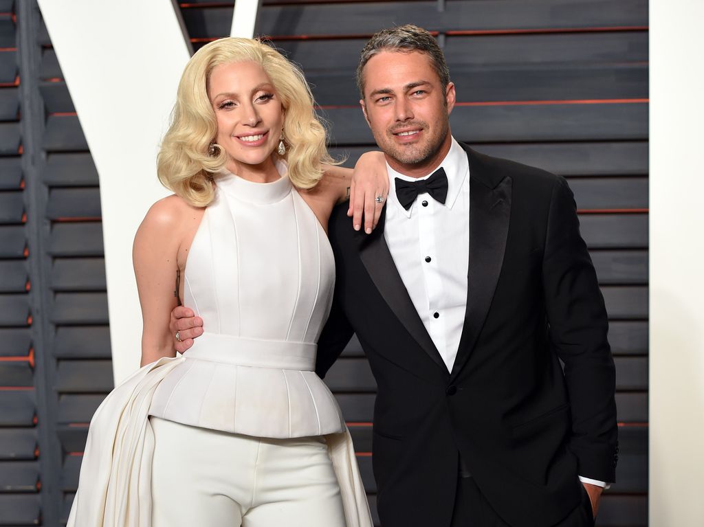 Taylor Kinney attends the 2016 Vanity Fair Oscar Party hosted by Graydon Carter at the Wallis Annenberg Center for the Performing Arts on February 28, 2016 in Beverly Hills, California