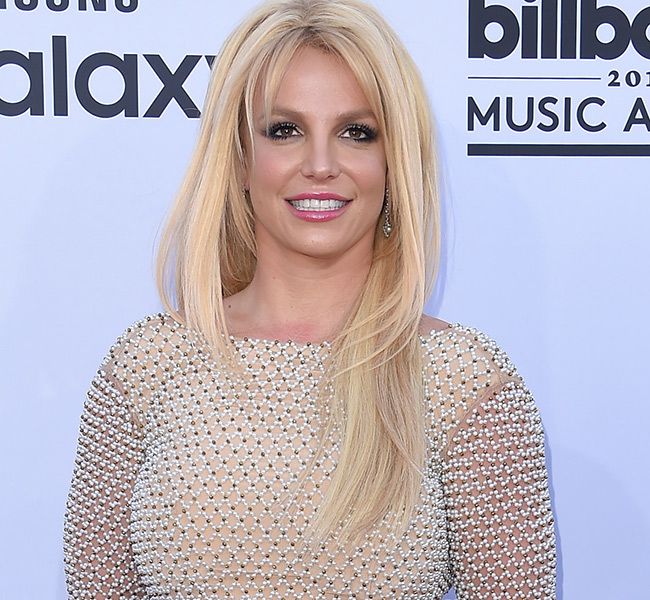 Britney Spears says she'd like to be nanny to Brad Pitt and Angelina ...