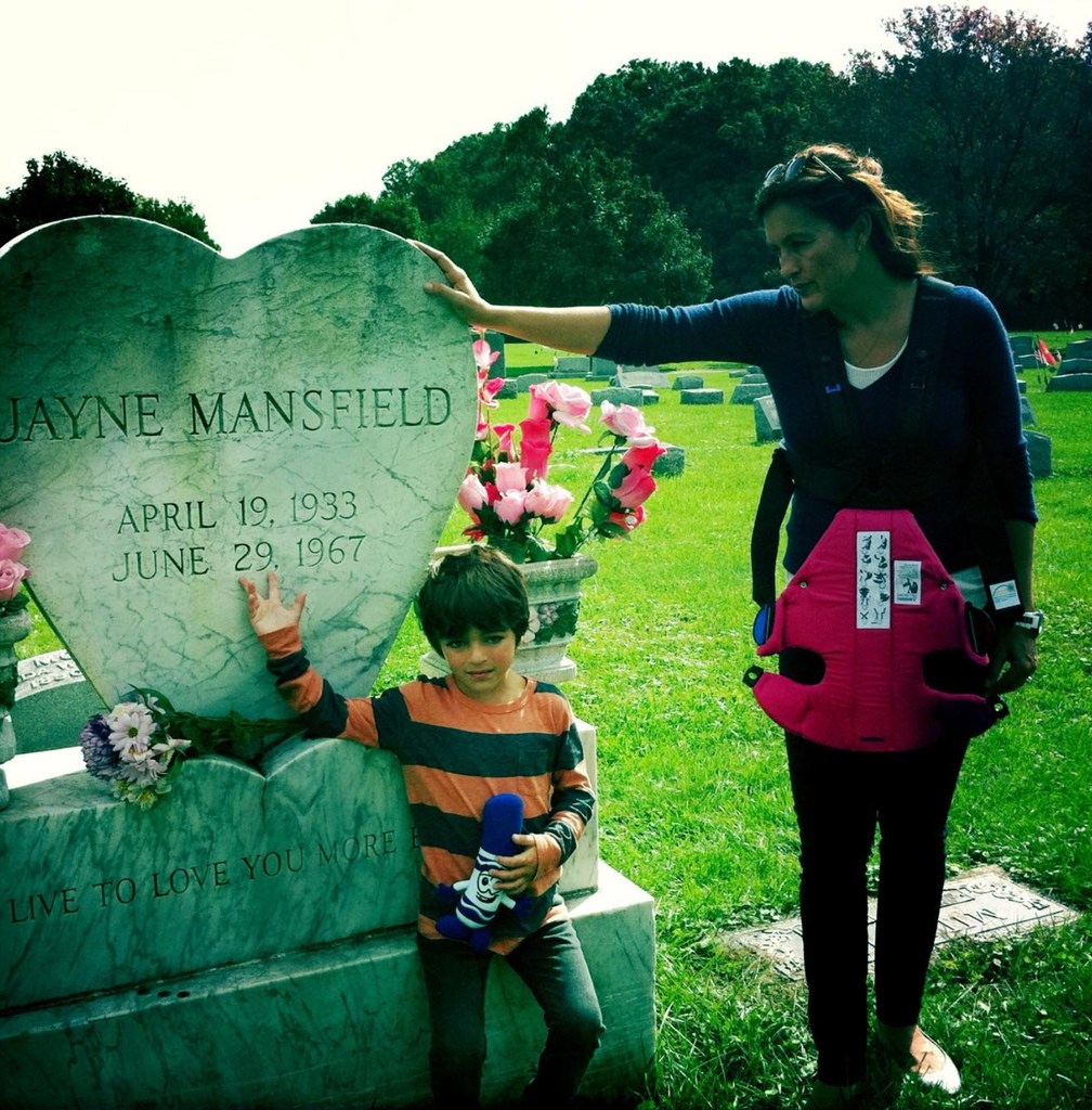 Photo shared by Mariska Haritgay on Instagram of her visiting her mom's grave on the day she died
