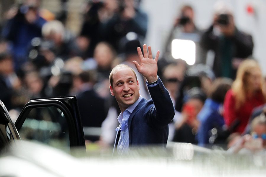 Prince William waves crowds lindo wing