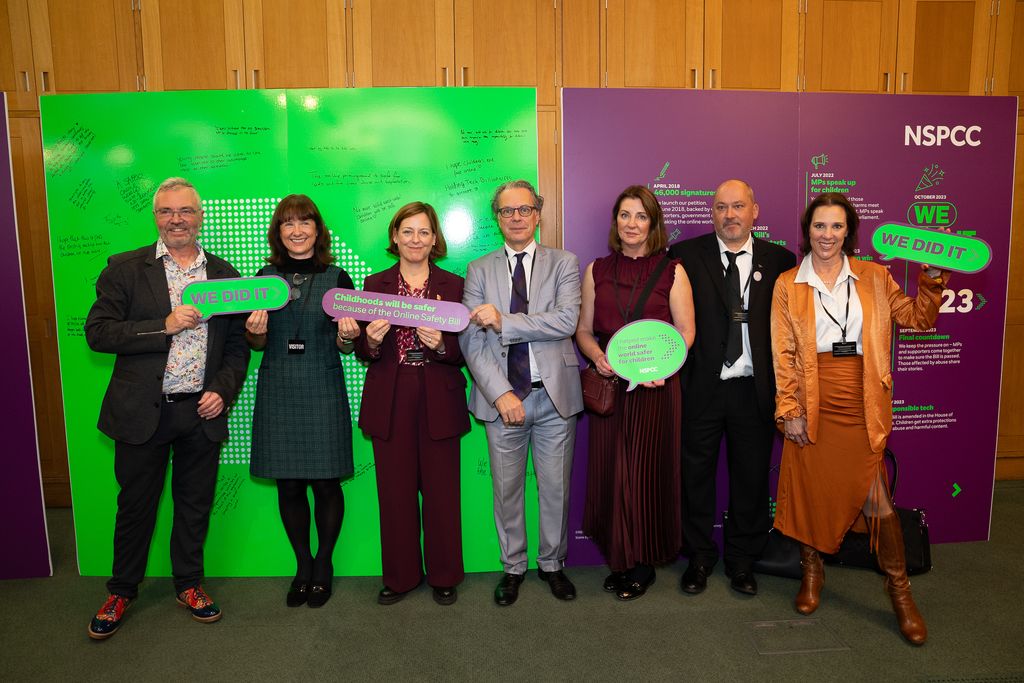 Sir Peter Wanless, Ruth Moss, Dame Melanie Dawes, Ian Russell, Amanda and Stuart Stephens, and Lorin LaFave (Bereaved Families for Online Safety)