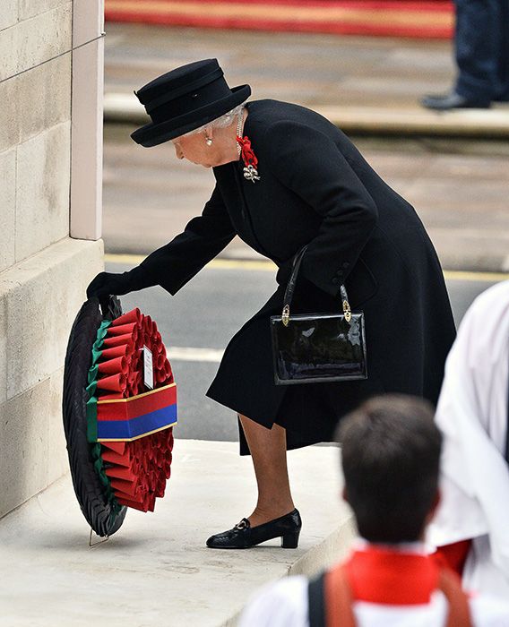 The Queen to lay lighter wreath at Remembrance Sunday service
