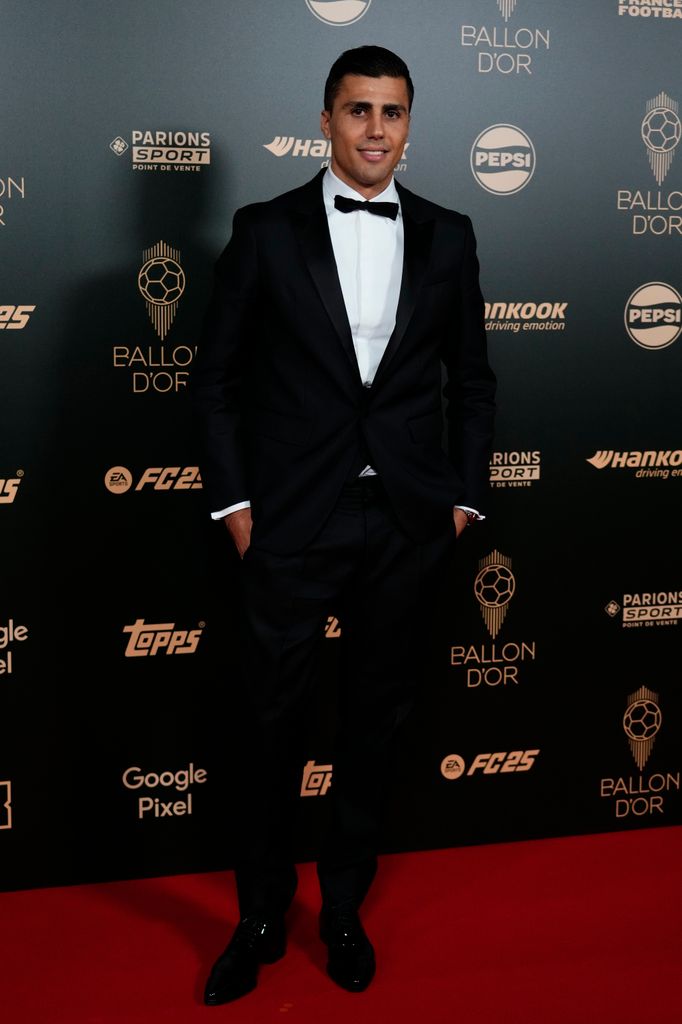 Rodri Hernandez of Manchester City and Spain new men's Ballon D'or attends the 68th Ballon D'Or Photocall at Theatre Du Chatelet on October 28, 2024 in Paris, France