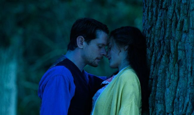 Lady Chatterley S Lover Viewers Issue Same Warning About Steamy Netflix Series Hello