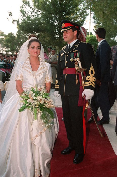 queen rania wedding dress