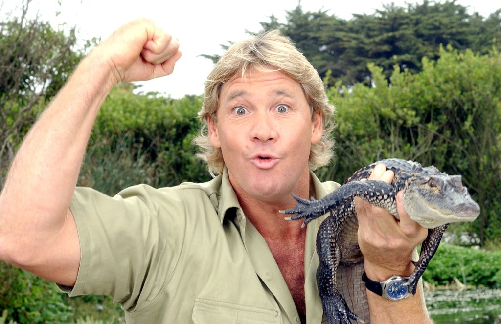 The Crocodile Hunter Steve Irwin held a three foot alligator