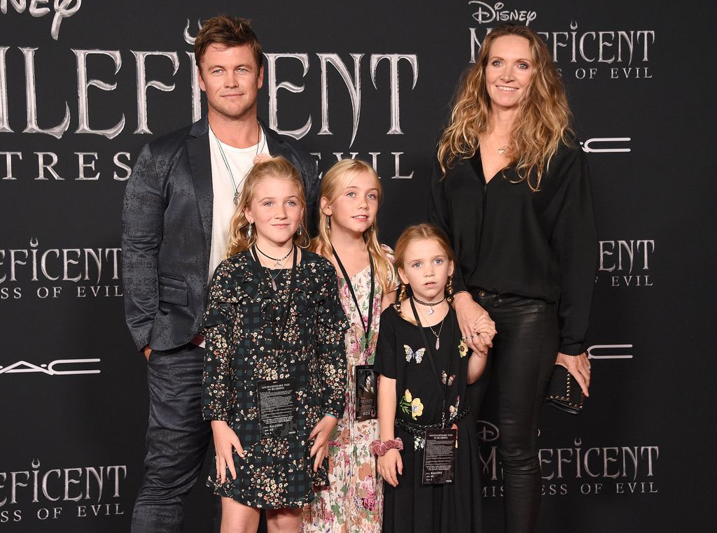 Luke Hemsworth with wife Samantha and their three daughters