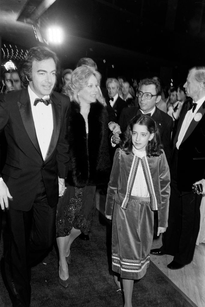 photo of neil diamond with marcia murphy and elyn diamond