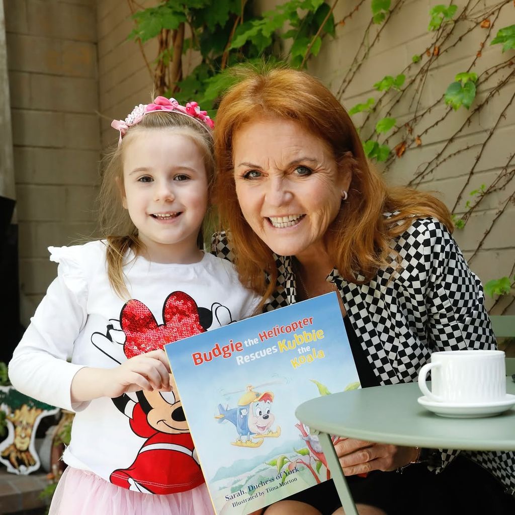 Sarah Ferguson and a young girl