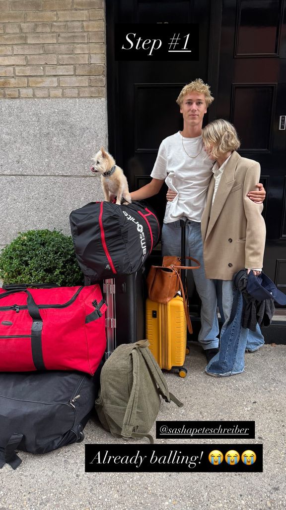 naomi watts sasha schreiber hugging