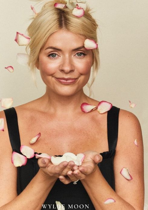 holly willoughby wax melts wylde moon