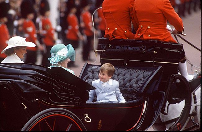 prince william first carriage trooping
