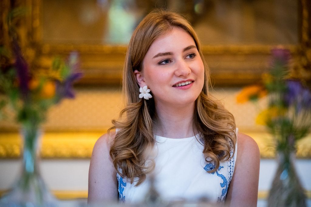 princess elisabeth at palace in white dress