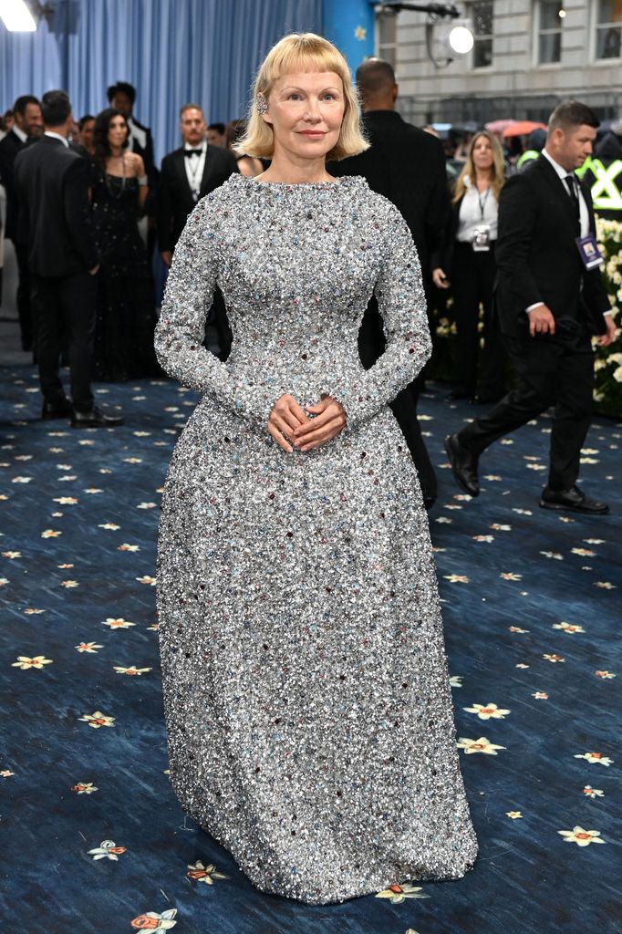 Pamela portait une robe Tory Burch au Gala 2025 Met