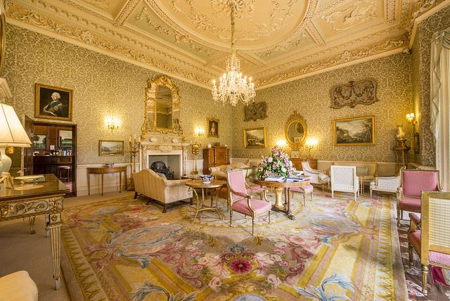 Hartwell house drawing room