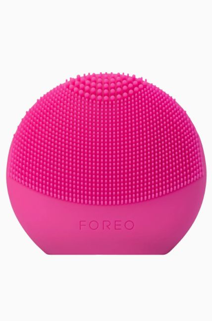 kim kardashian skin care foreo luna