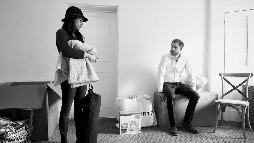 prince-harry-and-meghan-markle-looking-sad-while-packing