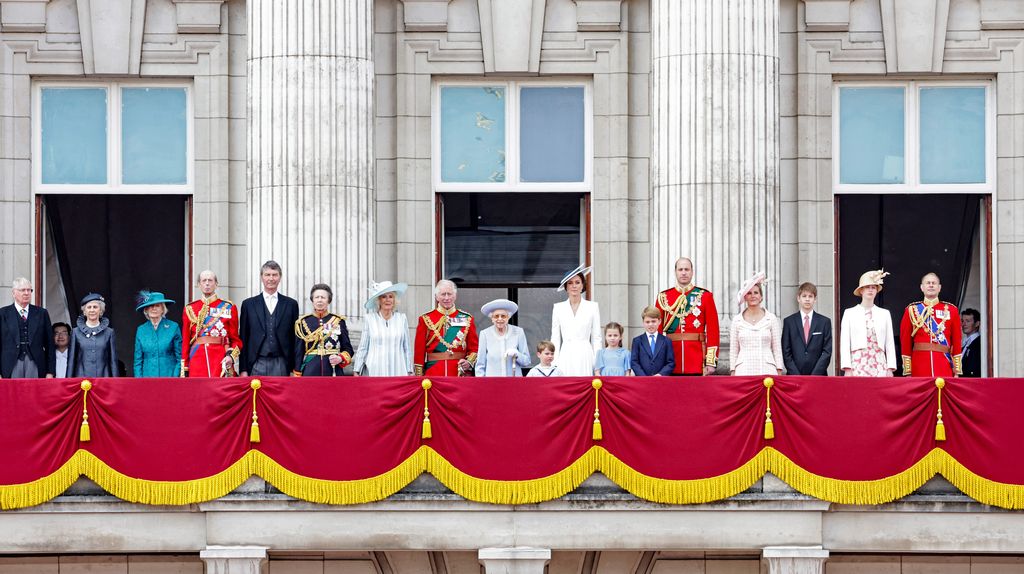 The Queen joined by working royals on Buckingham Palace balcony at Platinum Jubilee 2022